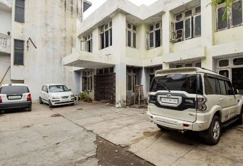 호텔 Goroomgo Md Delux Meerut