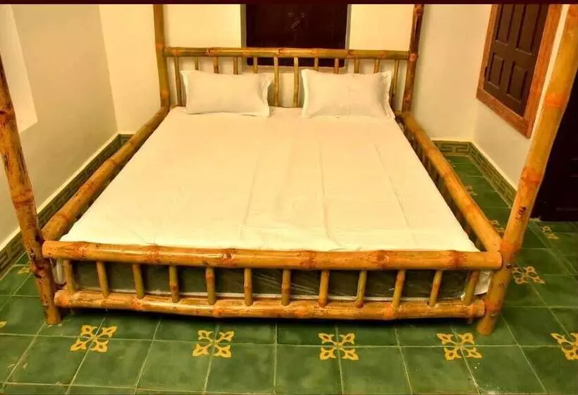 هتل Rr Heritage Suites