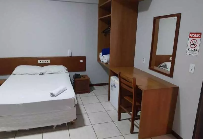 ホテル Seven Hotéis Itajaí