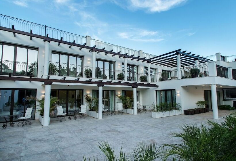 Отель Sierra Blanca Resort Spa