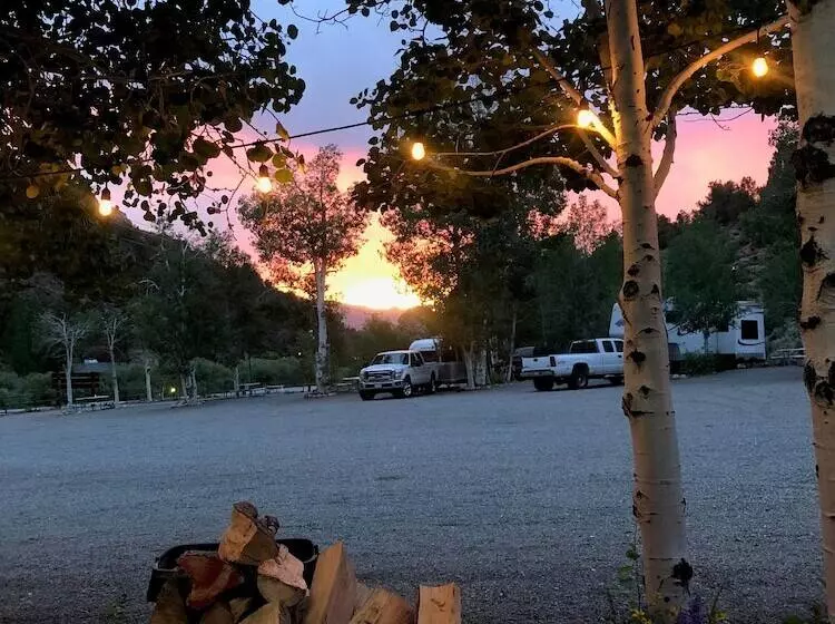 Hotelli Willow Springs Resort