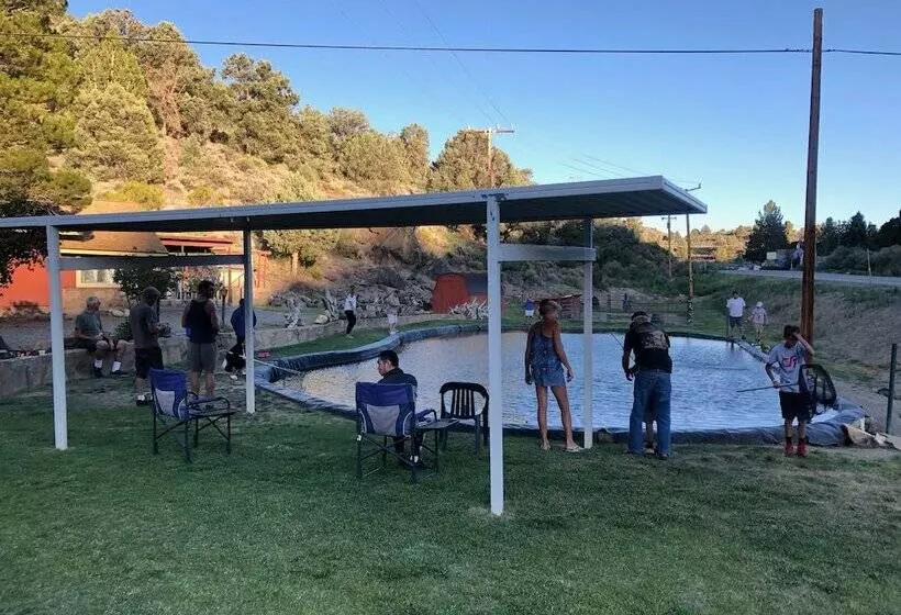 Hotelli Willow Springs Resort