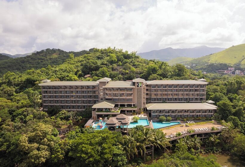 Hotel Zuri Resort