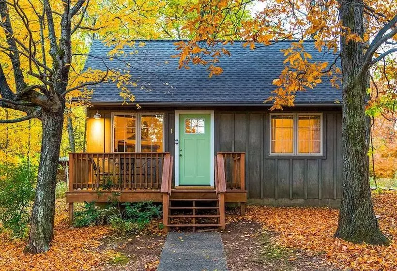 Love Ridge Mountain Lodging