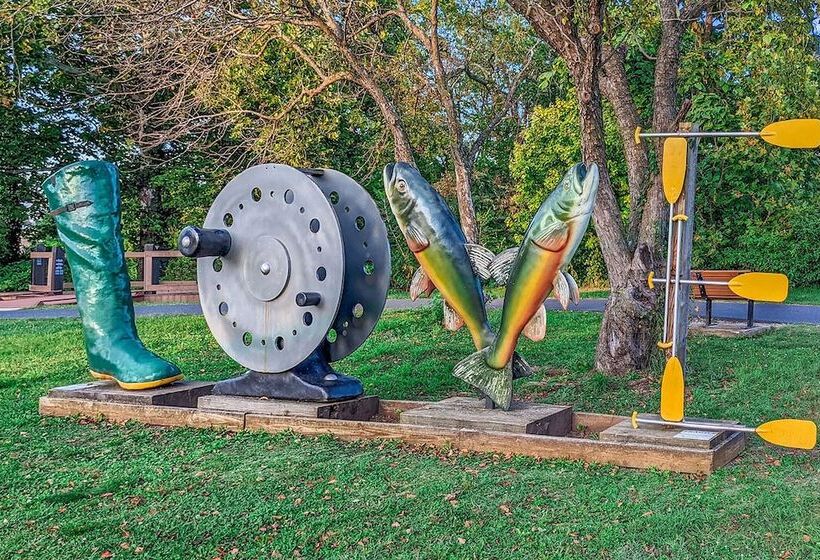 Love Ridge Mountain Lodging