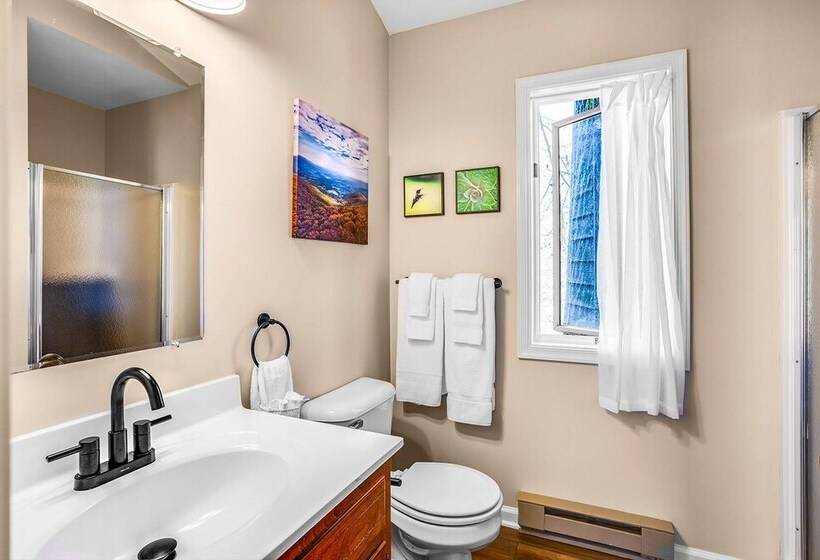 Love Ridge Mountain Lodging