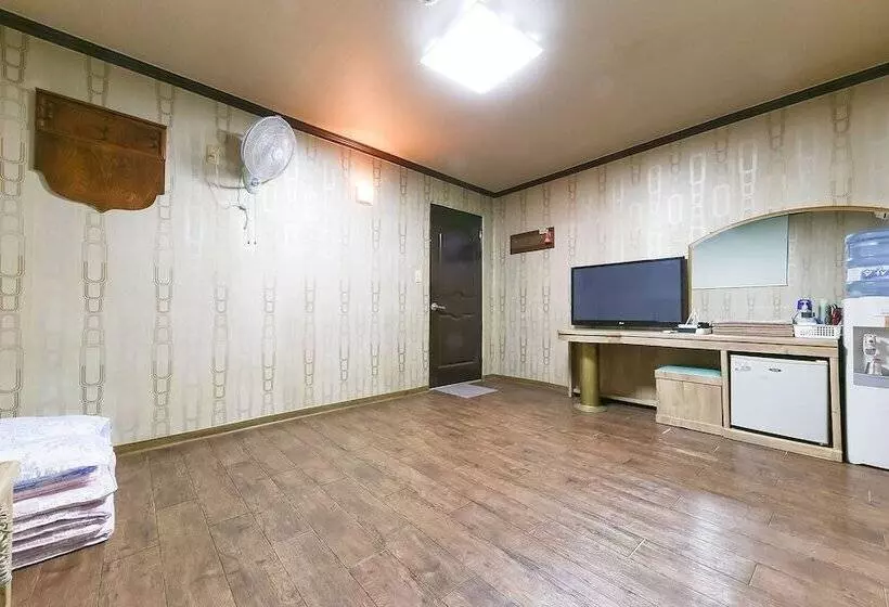 モーテル Nonsan Yeonmu