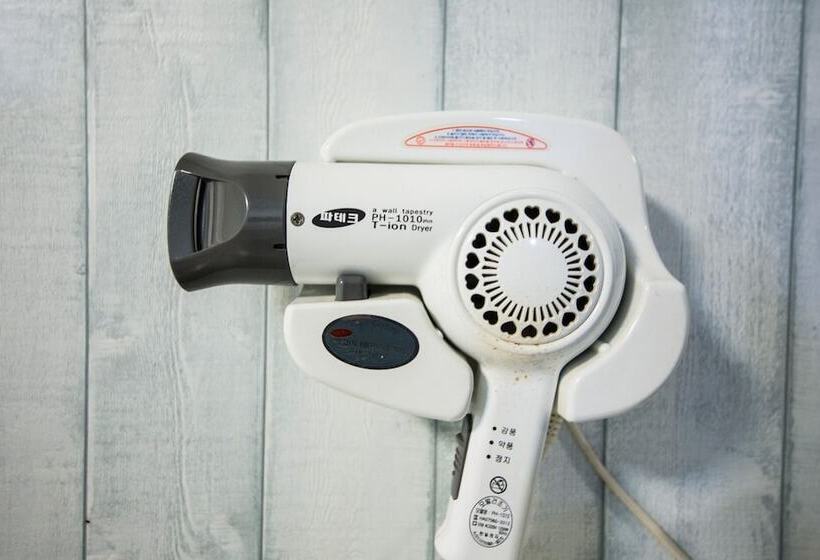 מוטל Suwon Piano