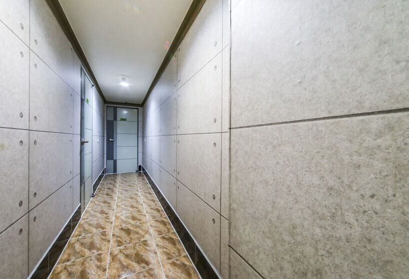 فندق على الطريق Ulleung Healing