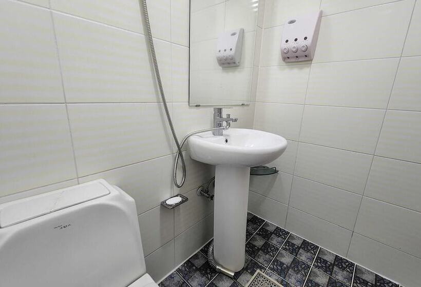 فندق على الطريق Ulleung Healing