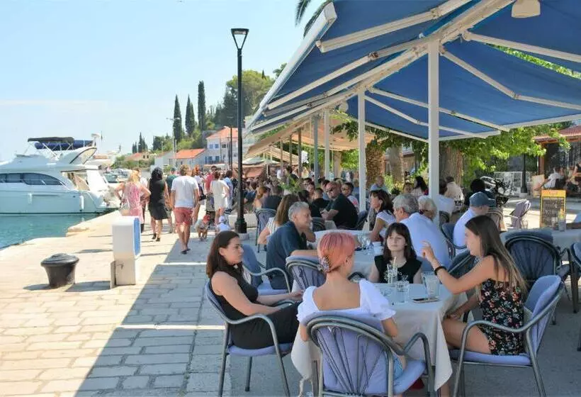 Majatalo Guesthouse Aurora