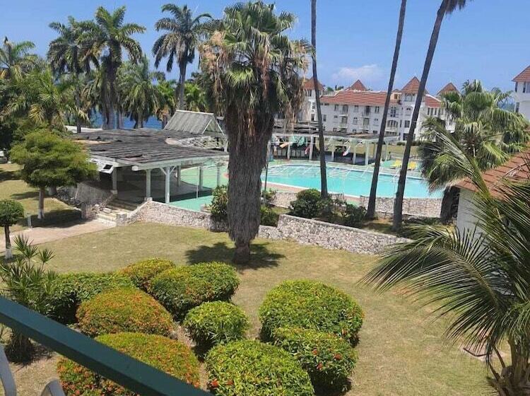 پانسیون Seacastles Exclusive Vacation Rentals