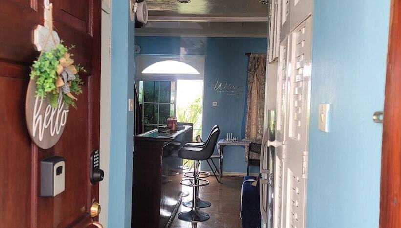 پانسیون Seacastles Exclusive Vacation Rentals