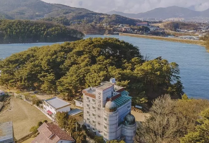 Pocheon Bomulsum Pension