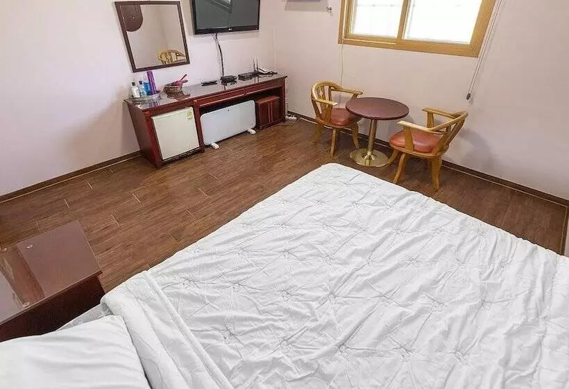 Pocheon Bomulsum Pension