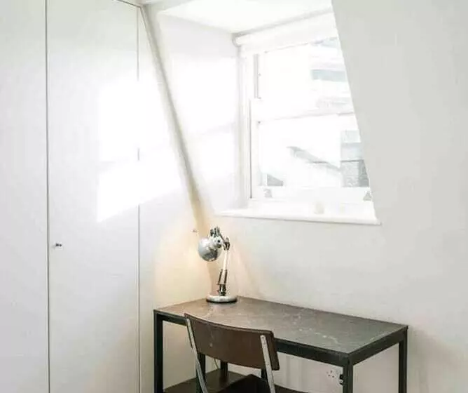 レジデンス Spacious & Modern 3brs House In Central London