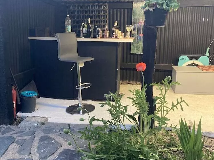 Stunning 2 Bed Cabin In Nantglyn Denbigh