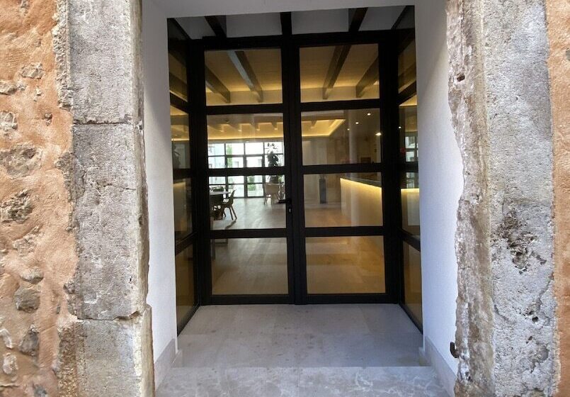 هتل Alaro Natura Rural Suites