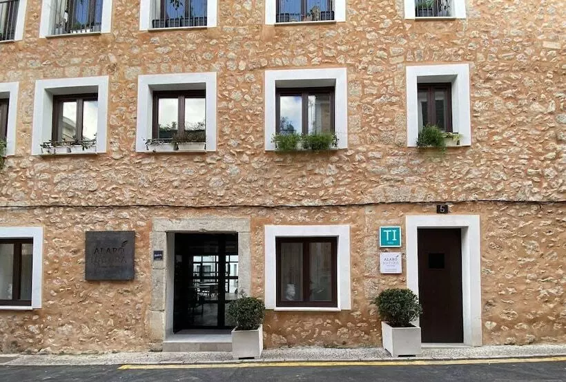 Hotelli Alaro Natura Rural Suites