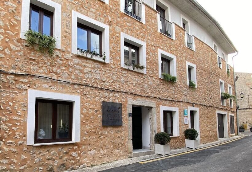 هتل Alaro Natura Rural Suites