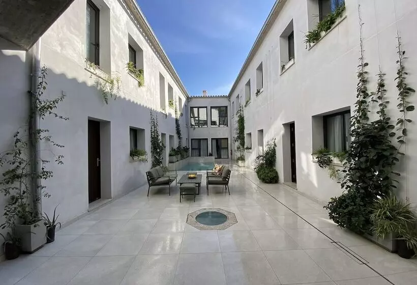 Hotelli Alaro Natura Rural Suites