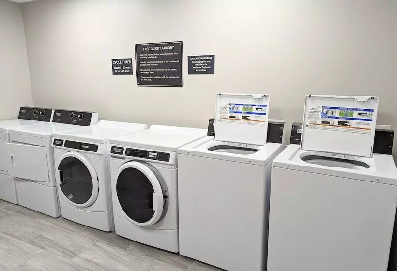 Hotelli Candlewood Suites Tulsa Hills By Ihg