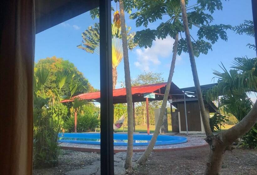 هتل Cocodrilo Sierpe