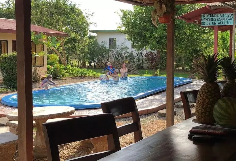 Hotelli Cocodrilo Sierpe