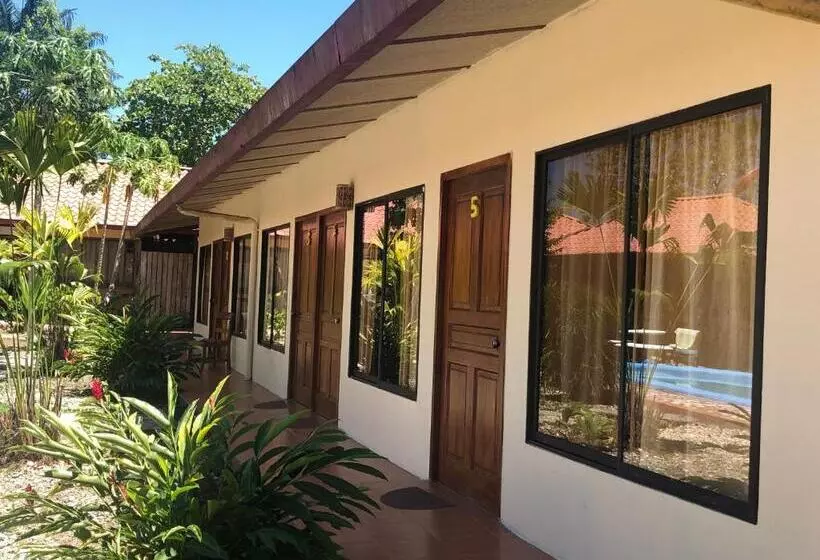 Hotelli Cocodrilo Sierpe