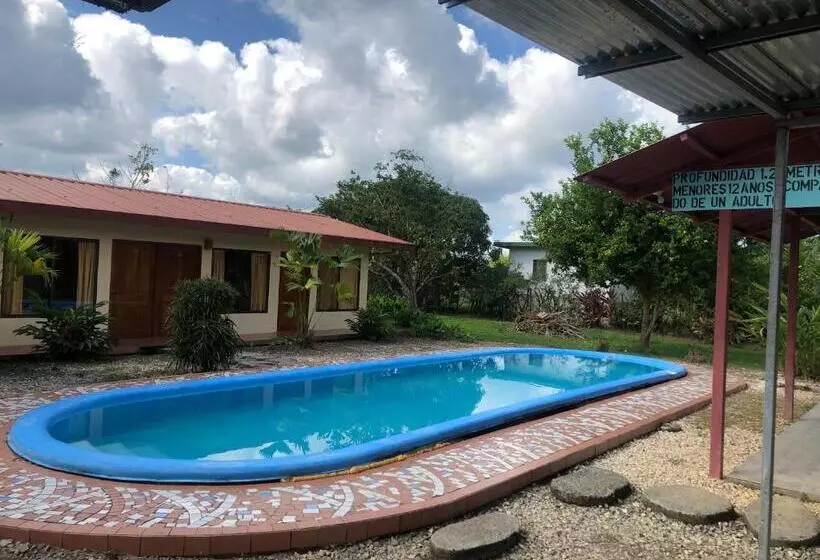 Hotelli Cocodrilo Sierpe