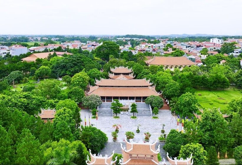 هتل Crowne Plaza Vinh Yen City Centre, An Ihg