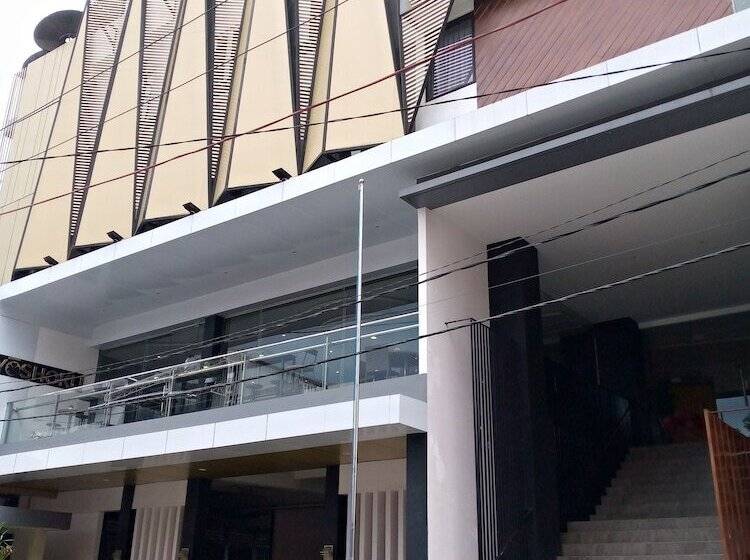 Golden Palace Hotel Ambon