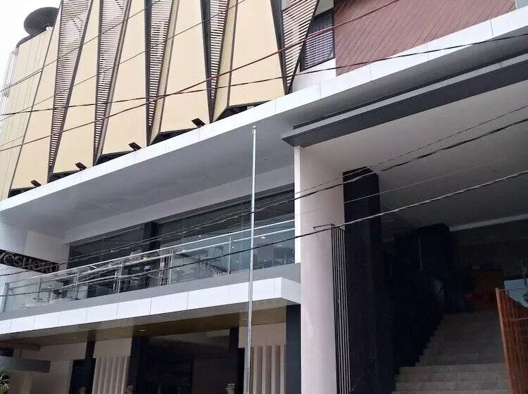 Golden Palace Hotel Ambon