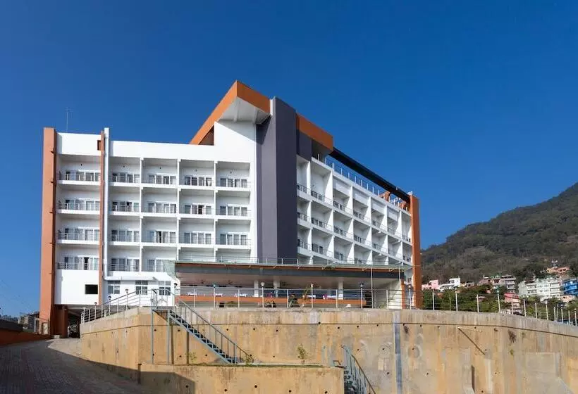 هتل Gorkha Garden