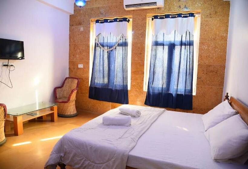 Hotel Goroomgo Deep Mahal Safari Jaisalmer