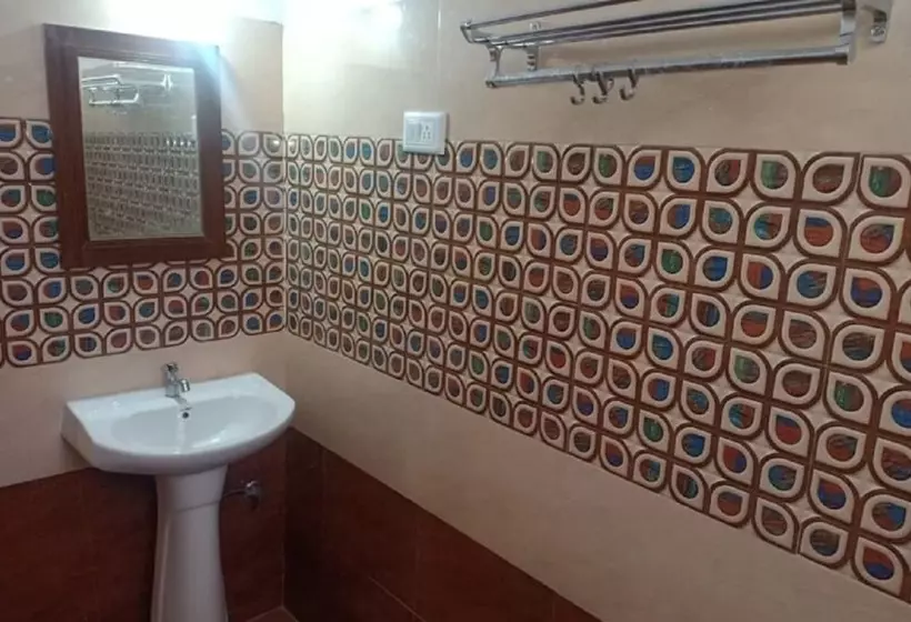 Hotelli Goroomgo Heera Palace Mysore