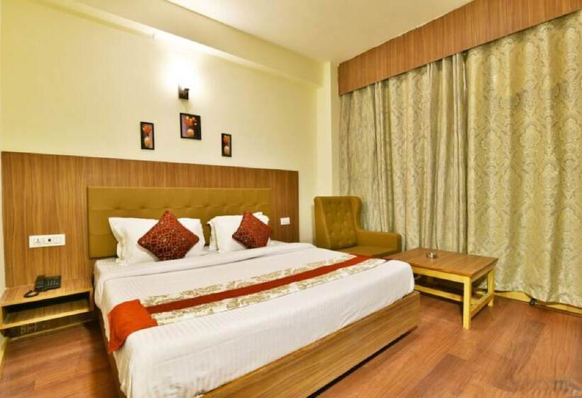 酒店 Goroomgo Mars Resort Manali