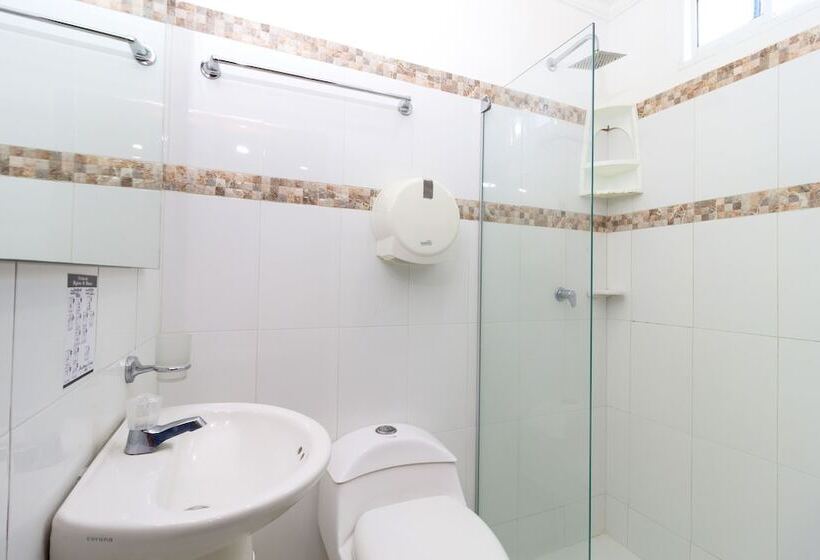 هتل Jardines Evans By Geh Suites