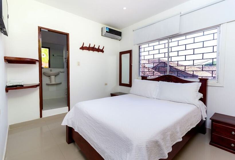 هتل Jardines Evans By Geh Suites