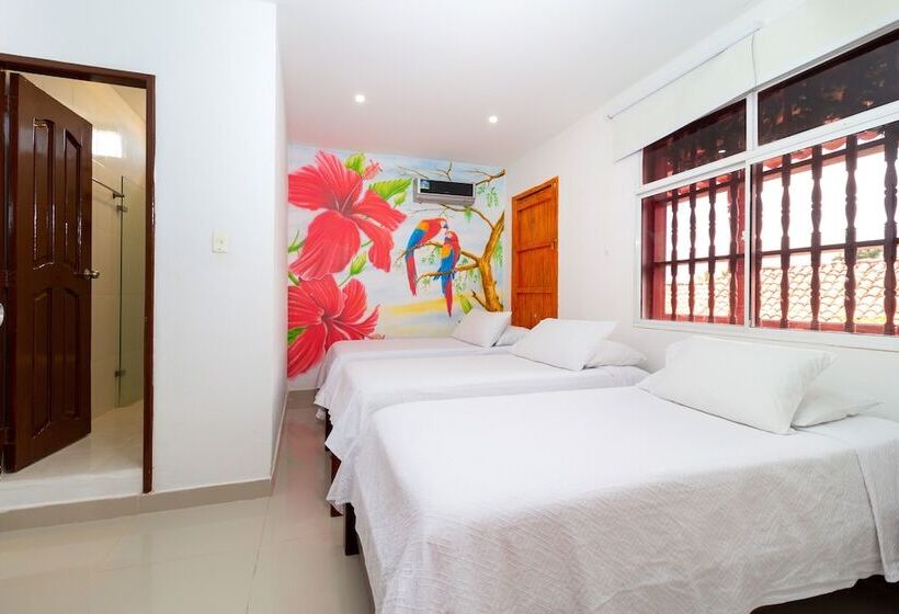 هتل Jardines Evans By Geh Suites