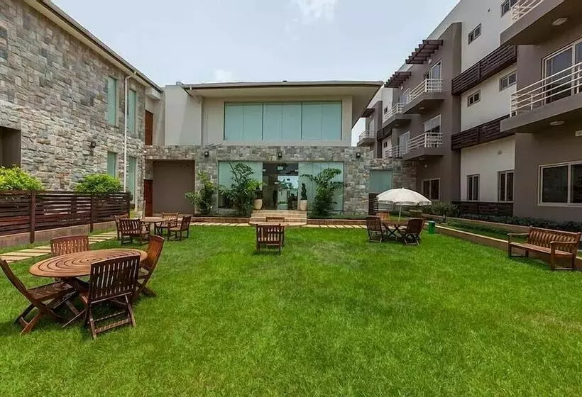 Hotelli Lodge By Eagles