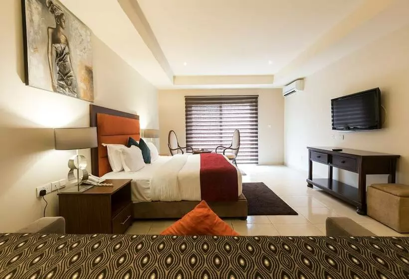 Hotelli Lodge By Eagles