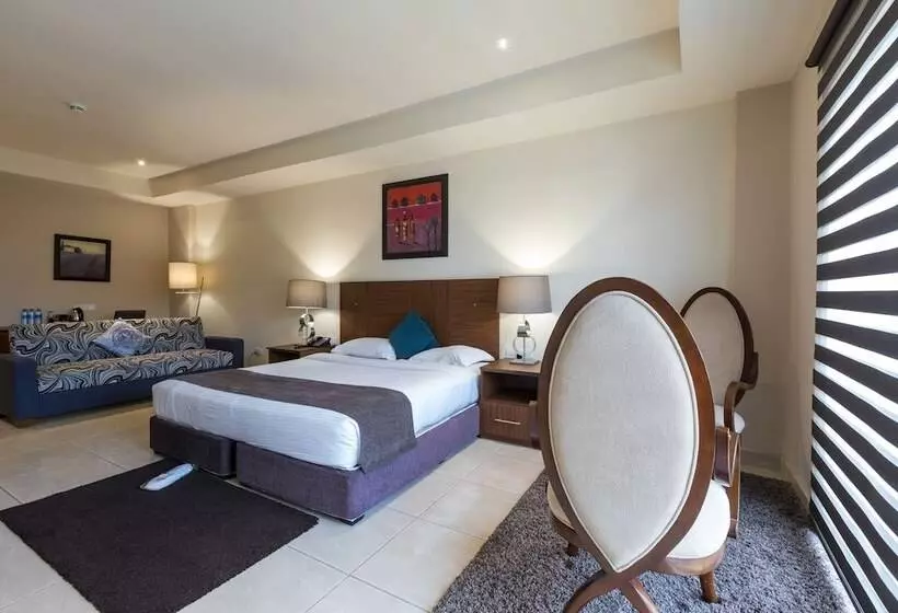 Hotelli Lodge By Eagles