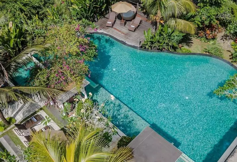 ホテル Manah Shanti Suites By Pramana Villas