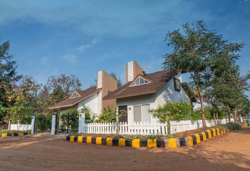 酒店 Pushpam Lords Resort Karjat Pure Veg