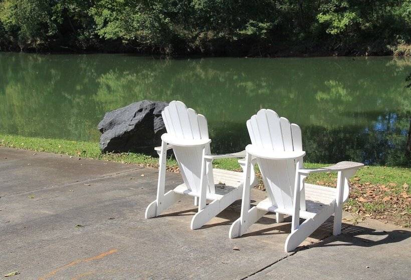 酒店 River Wellness Lodge