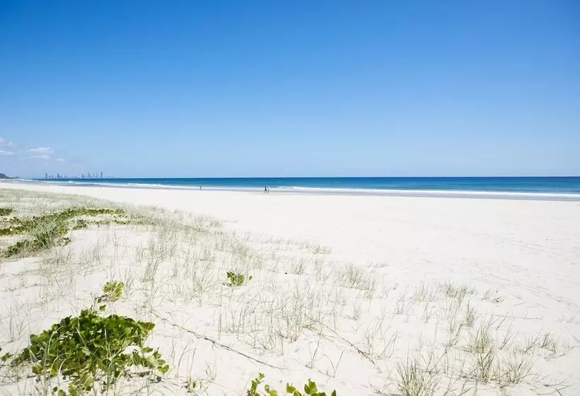 Hotelli Tessa S On The Beach Boutique