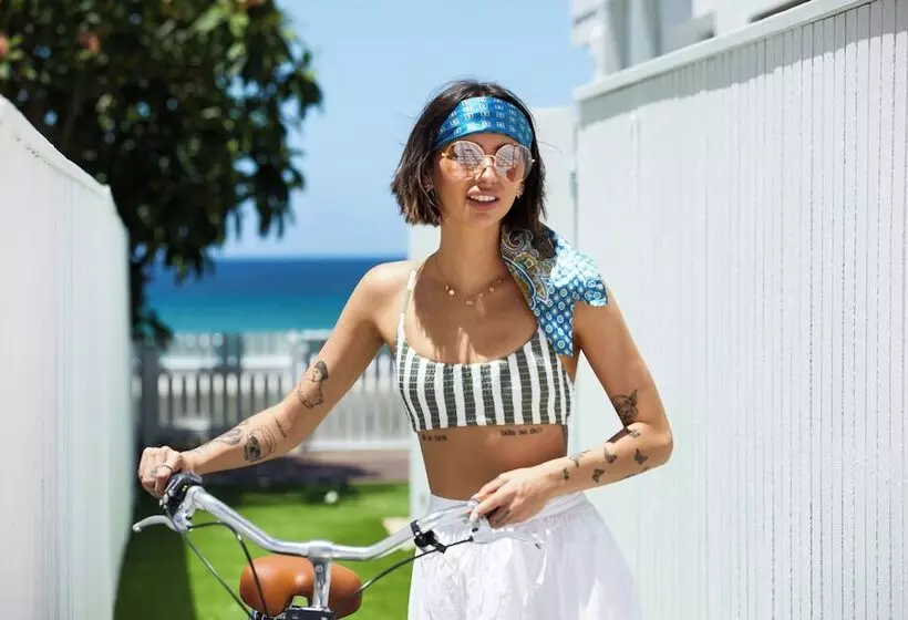 Hotelli Tessa S On The Beach Boutique