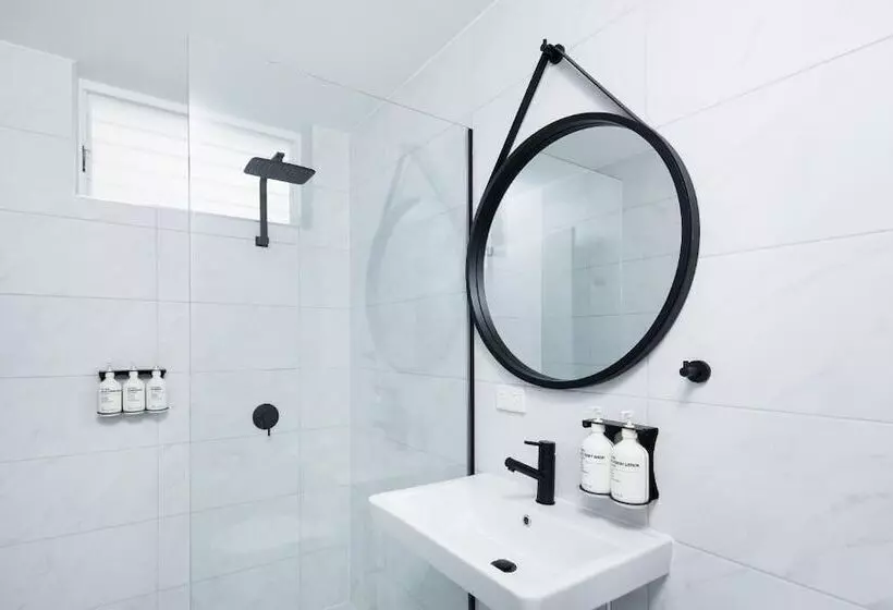 Hotelli Tessa S On The Beach Boutique