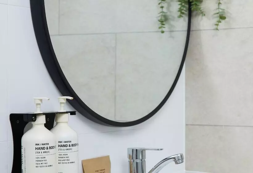 Hotelli Tessa S On The Beach Boutique